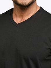AO V-Neck Curve-Hem Tee | Black Signature-fit PYCA Pro®
