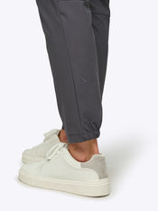 AO Jogger | Cast Iron Slim-fit Versaknit®