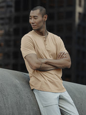 AO Henley Curve-Hem | Nomad PYCA Pro® Signature-Fit
