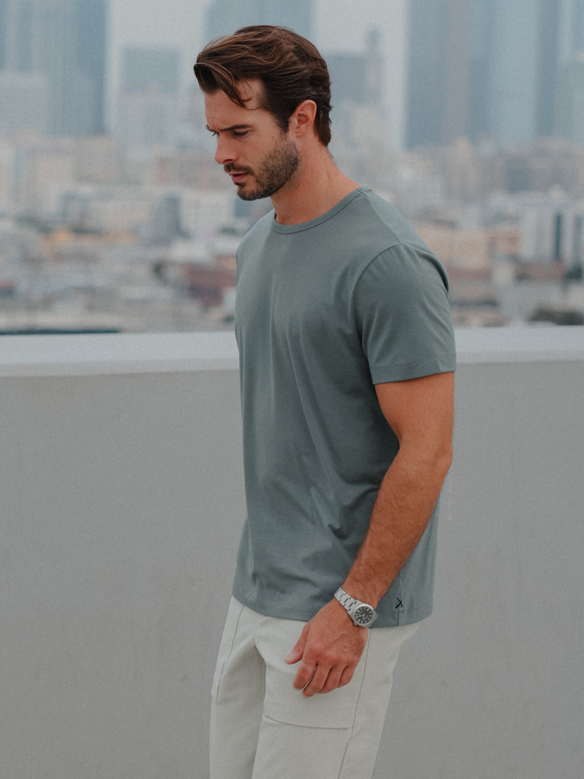 [info]--Alex is 5'10