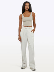 [info]--Taelor is 5'9