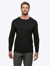 [info]--Davey is 6’2, 200lbs and wears a size L
