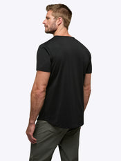 AO Curve-Hem Tee | Black Signature-fit PYCA Pro®