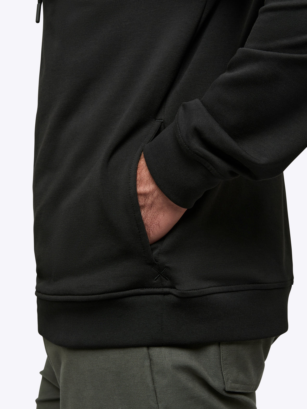 Hyperloop Hoodie | Black Signature-fit