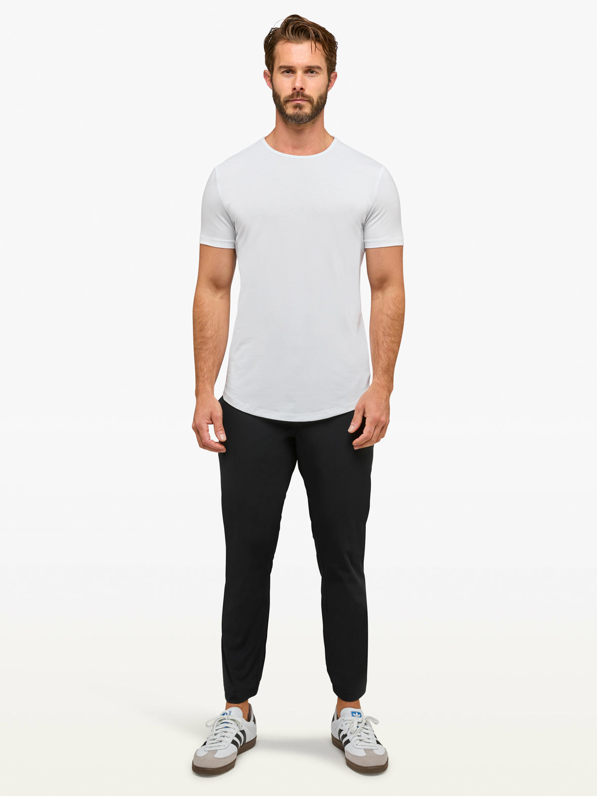 AO Jogger | Black Slim-fit Versaknit™