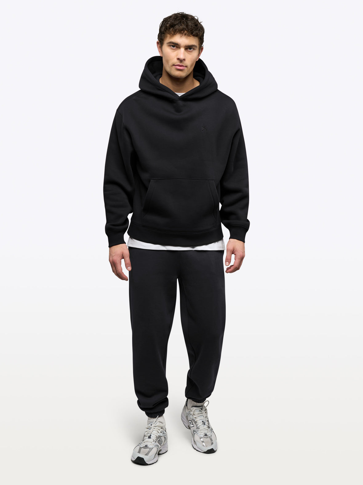 Divine Fleece Sweatpant | Black Classic-fit