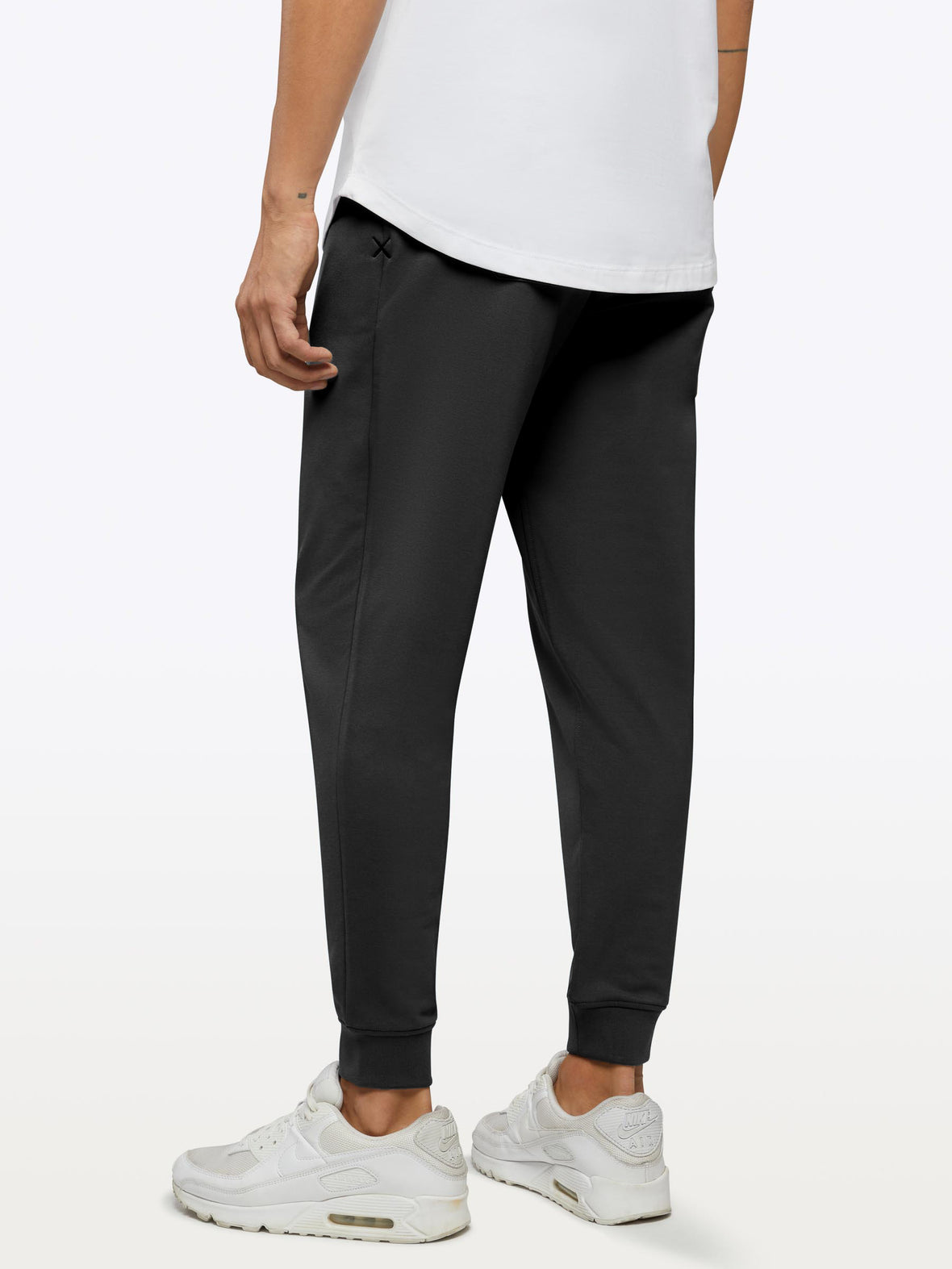 Hyperloop Jogger | Black Slim-fit