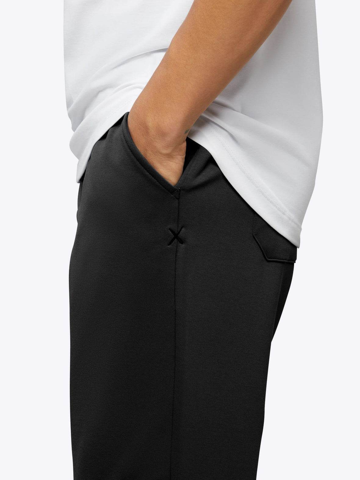 Hyperloop Jogger | Black Slim-fit