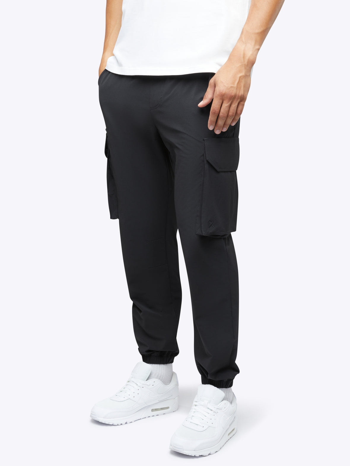 Traverse Tech Cargo Jogger | Black Modern-Slim