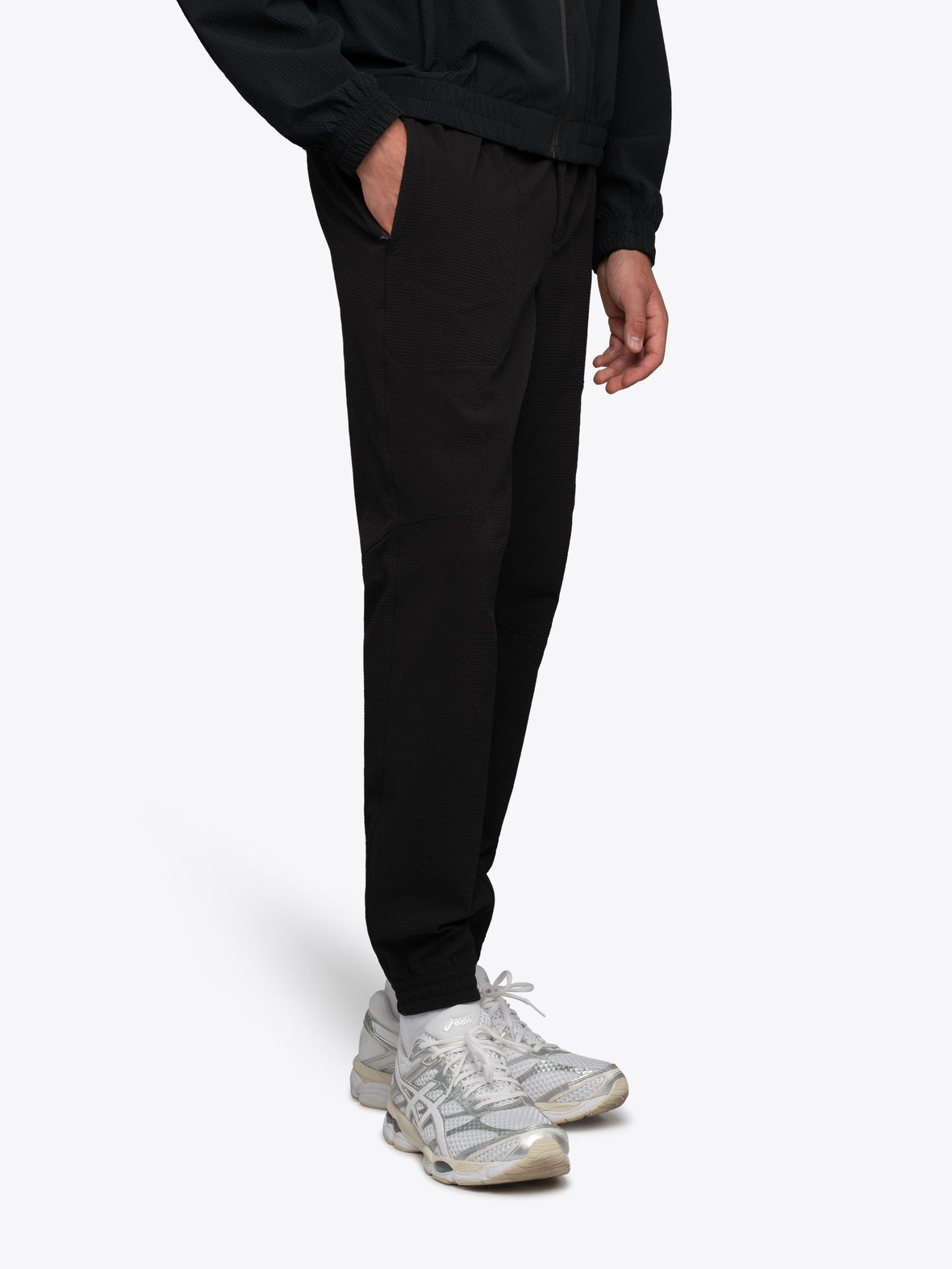Traverse Textured Jogger | Black Modern-Slim