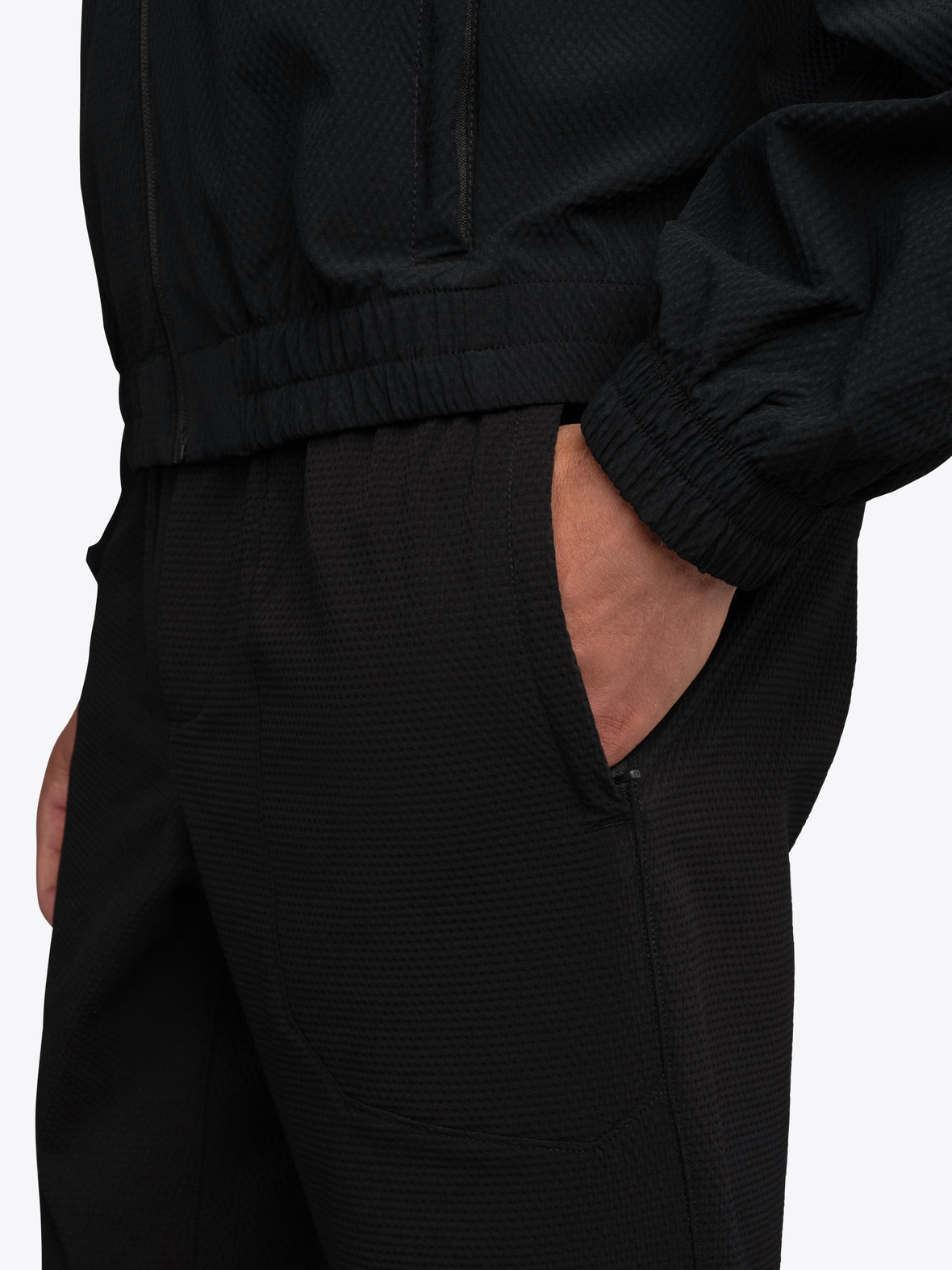 Traverse Textured Jacket | Black