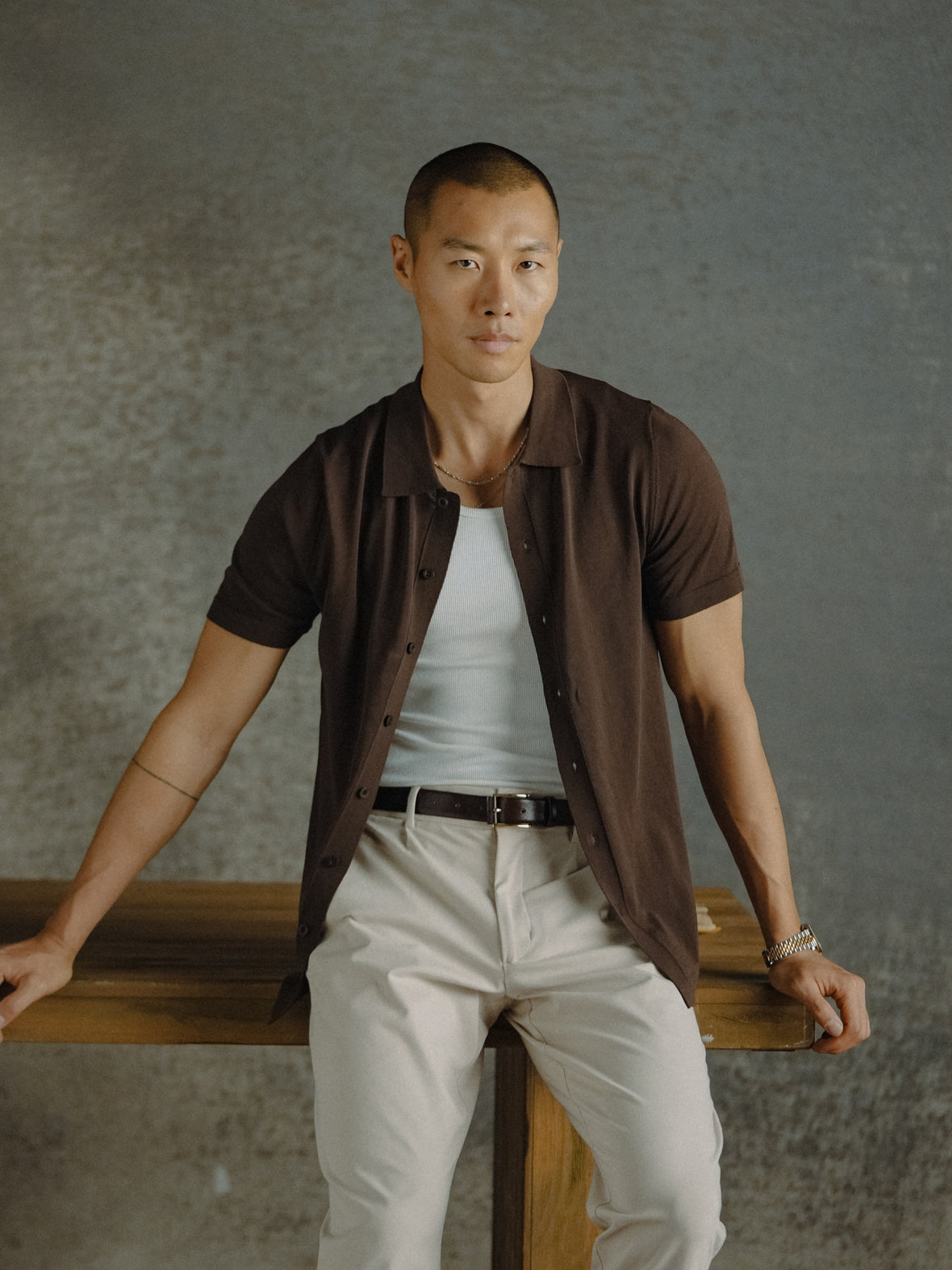 Riviera Knit Button Up | Burnt Oak Signature-Fit