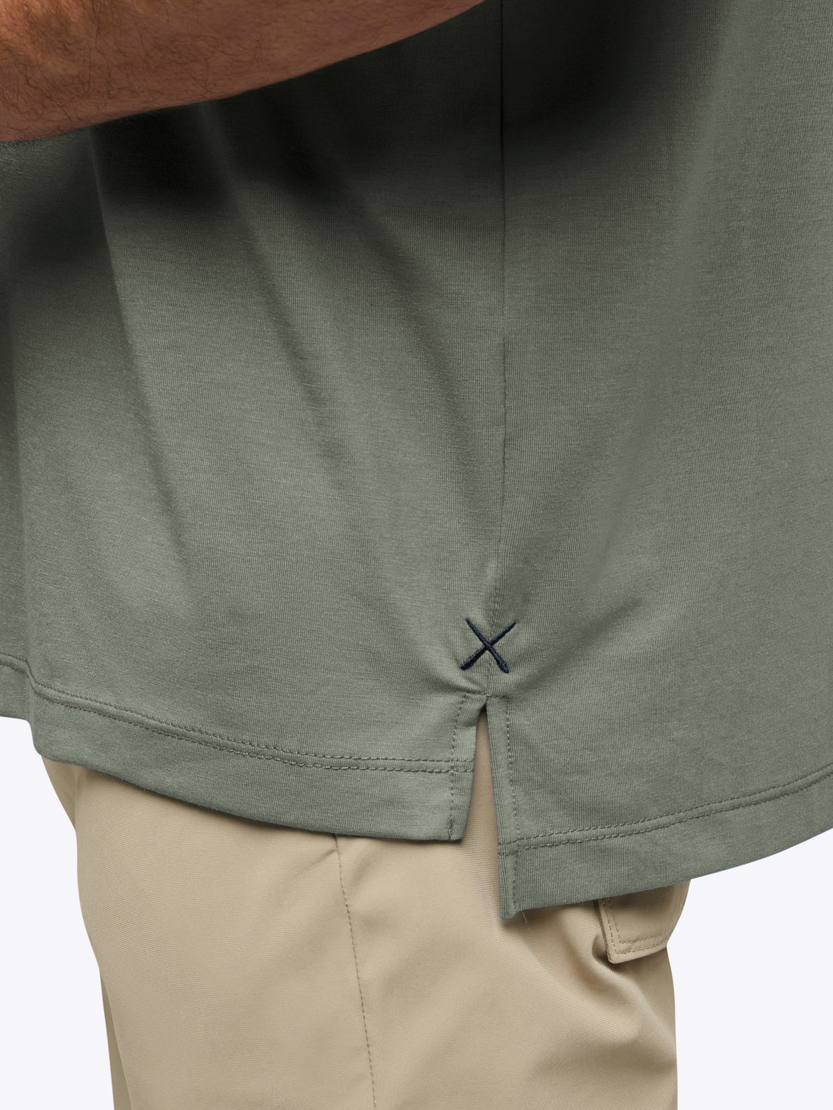 AO Split-Hem Tee | Gunmetal Signature-Fit PYCA Pro®