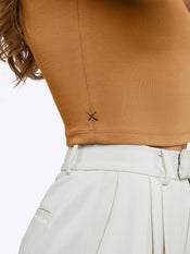 Tomboy Tee Cropped | Caramel Slim-fit Tomboy-Cotton™