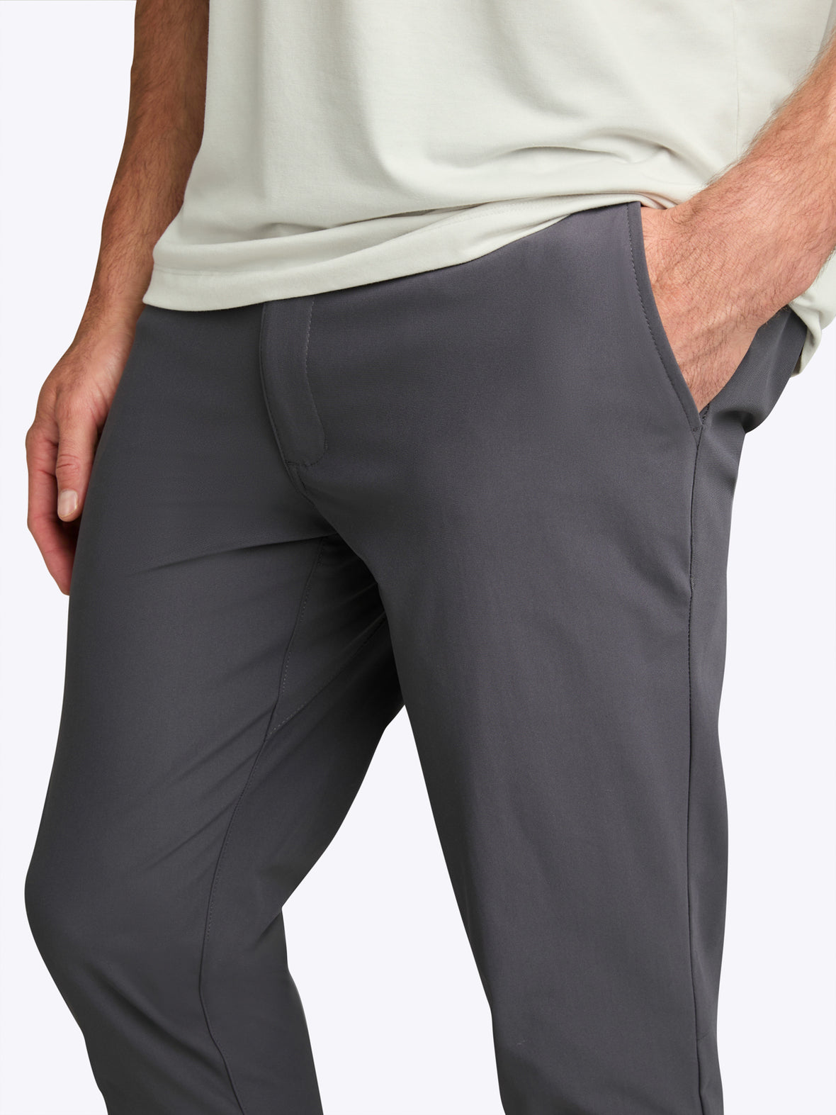 AO Jogger | Cast Iron Slim-fit Versaknit®