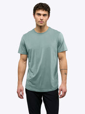 [info]--Tom is 6'1, 180lbs and wears a size L