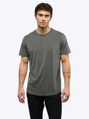 [info]--Tom is 6'1, 180lbs and wears a size L