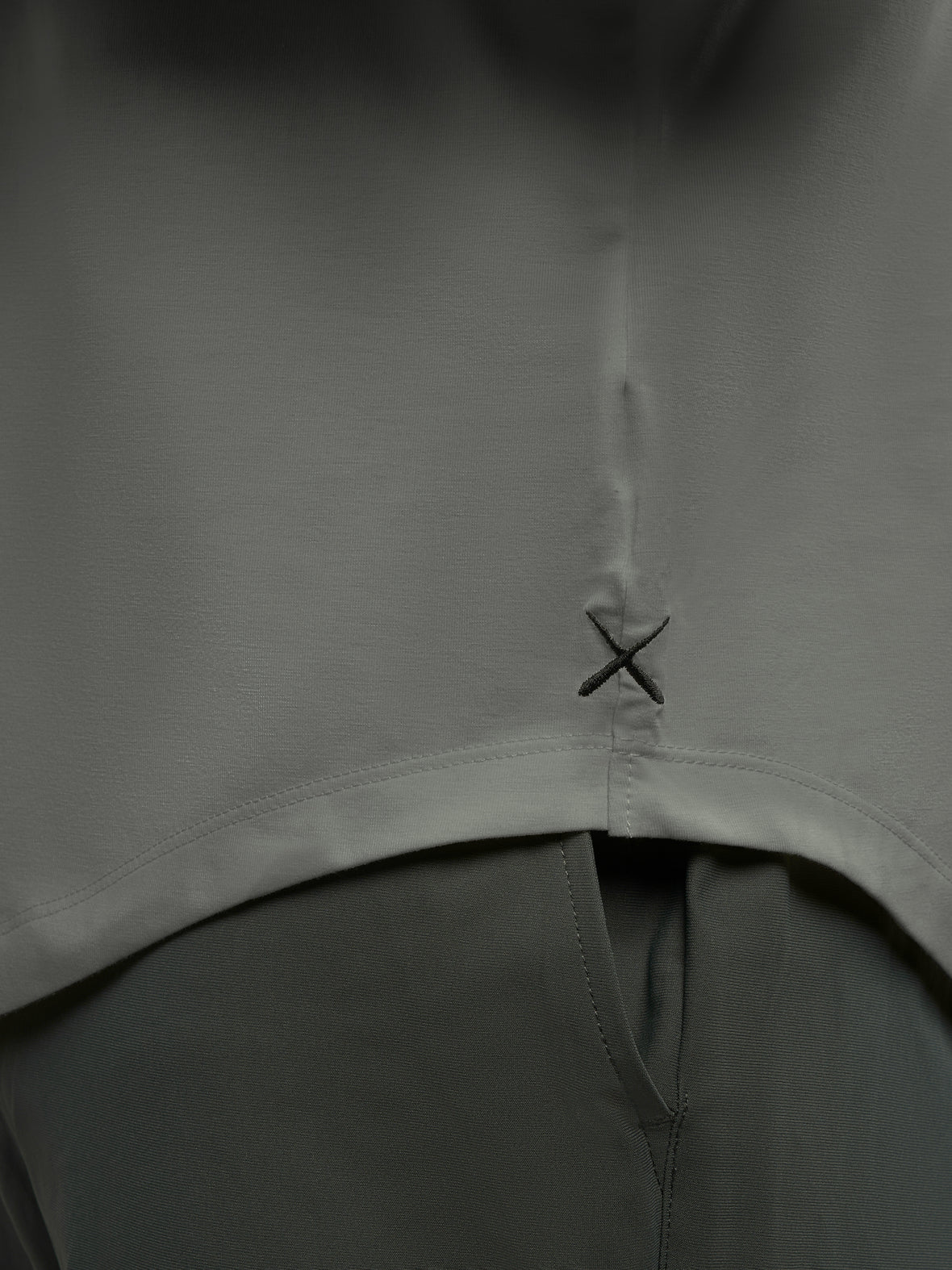 AO Long Sleeve Curve-Hem Tee | Castor Grey Signature-Fit PYCA Pro®