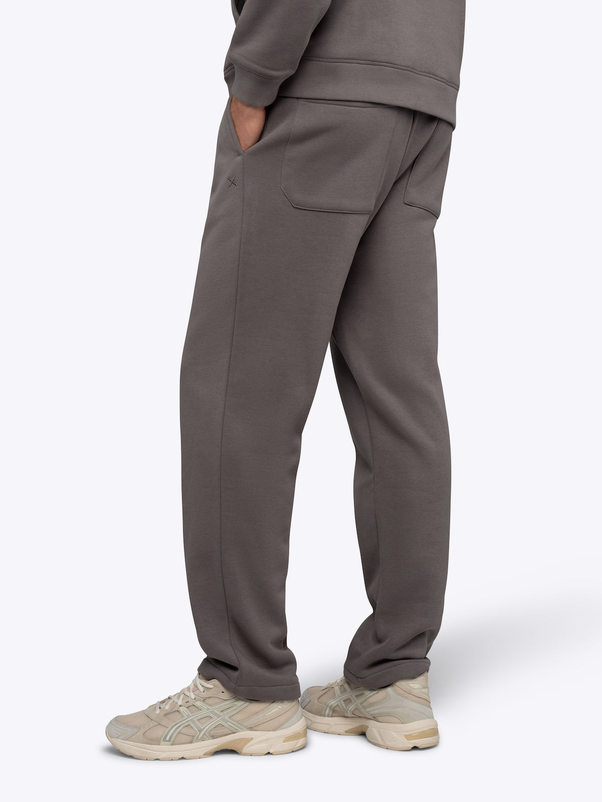 Divine Fleece Straight-Leg Sweatpant | Charcoal Classic-fit