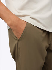 Traverse Tech Pant | Dark Khaki Modern-Slim