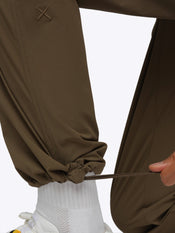 Traverse Tech Pant | Dark Khaki Modern-Slim