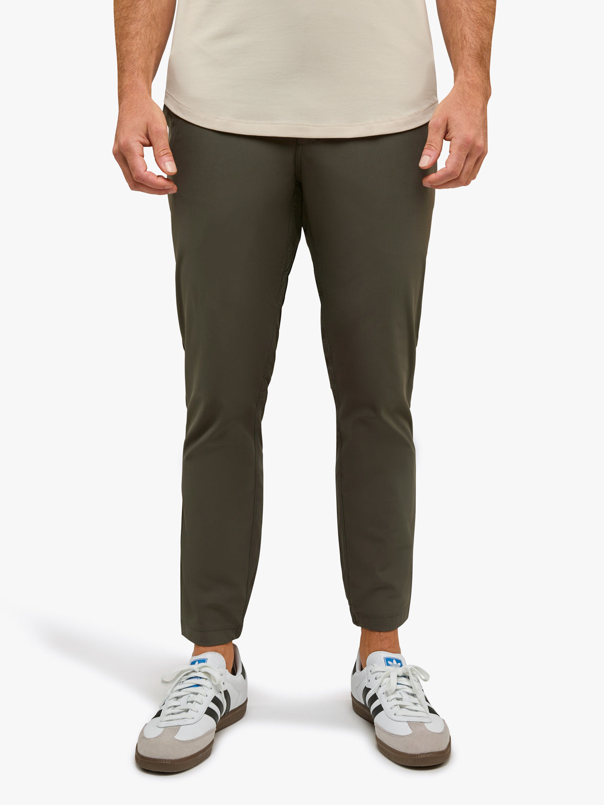 AO Jogger | Dark Pine Slim-fit Versaknit™