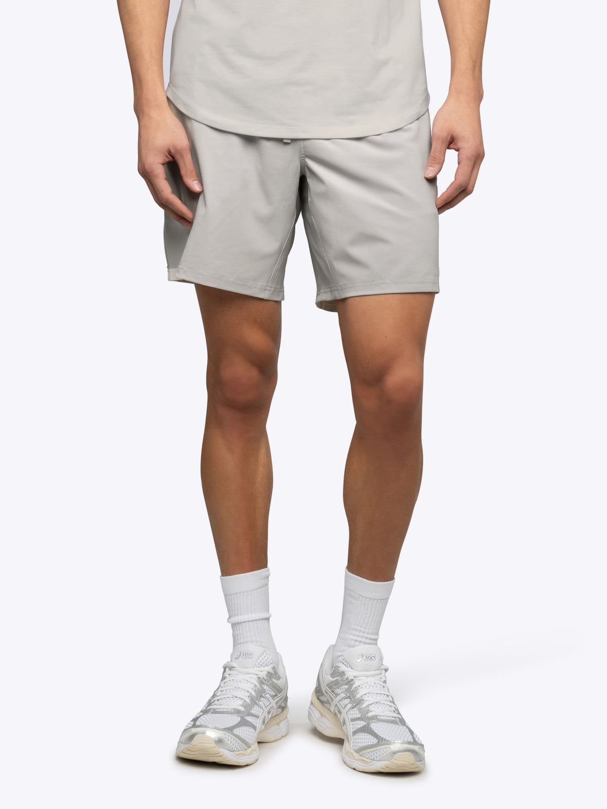 [info]--Noah is 6'2, 170lbs and wears a size M