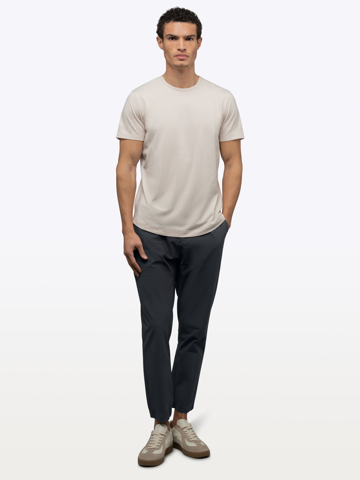 AO Jogger Pant 2.0 | Obsidian Straight-Leg Versaknit®