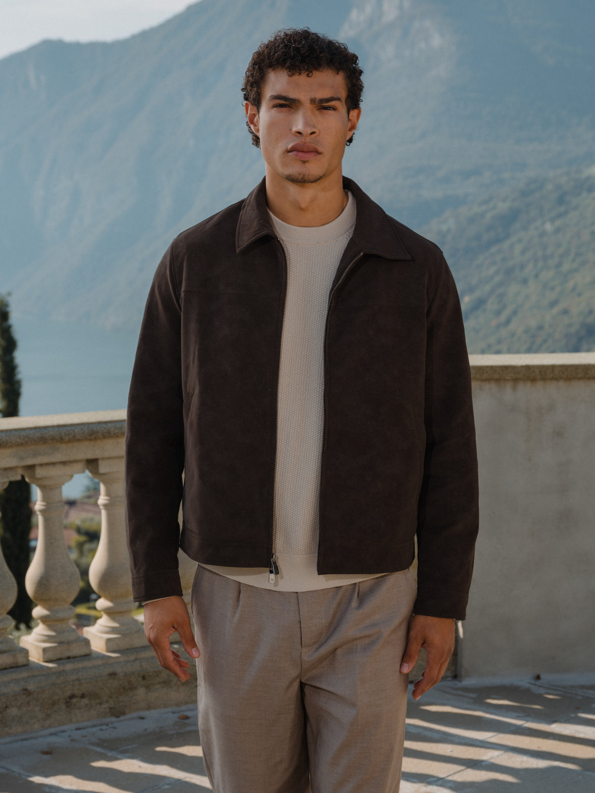 [info]--Noah is 6'2, 175lbs and wears a size M