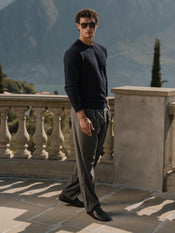 [info]--Noah is 6'2, 175lbs and wears a size M