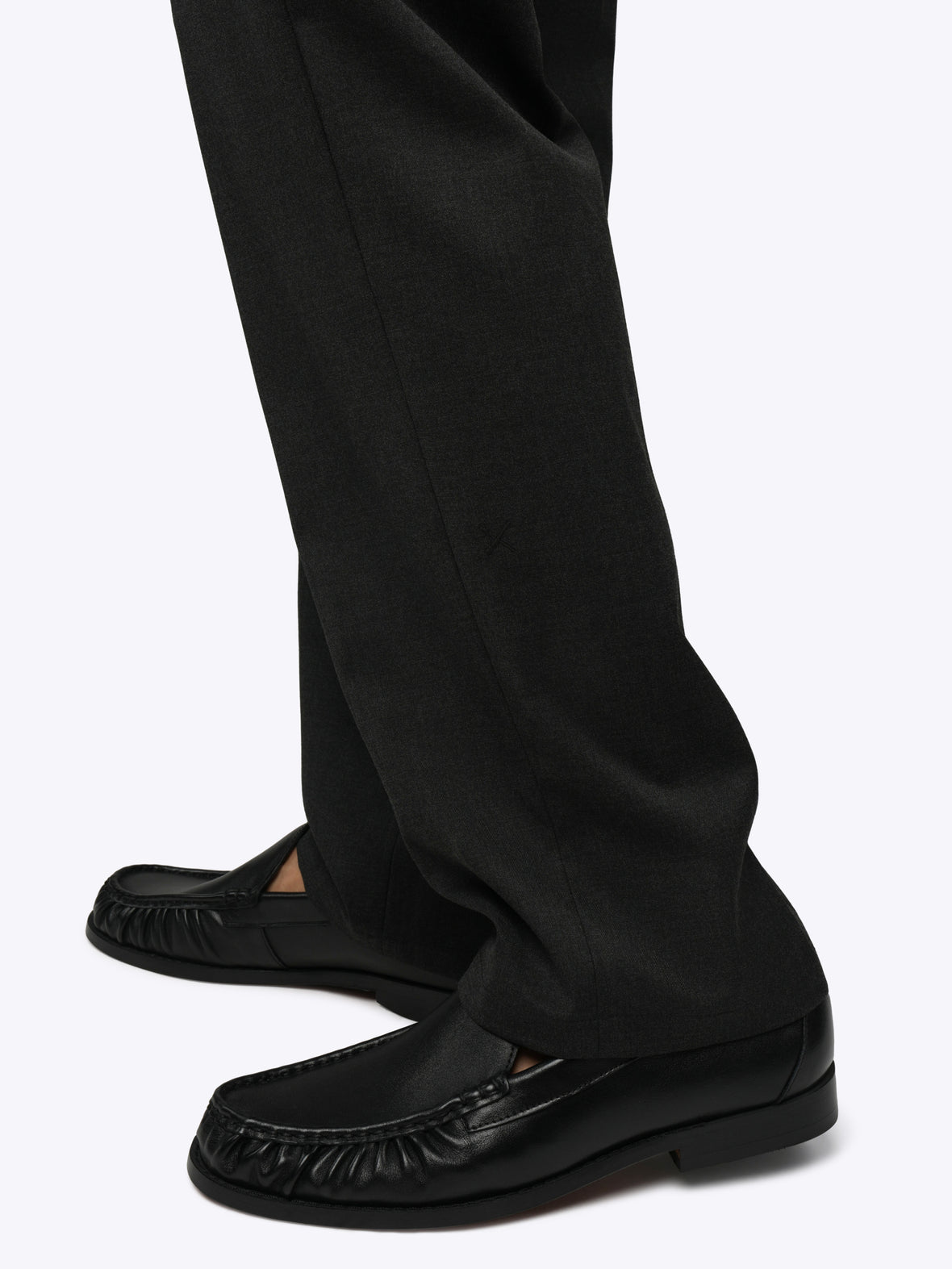 SoHo Pleated Trouser Relaxed-Fit | Heather Charcoal Woven