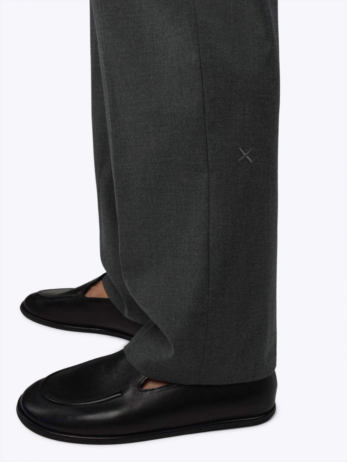 SoHo Pleated Trouser Relaxed-Fit  | Heather Grey Woven