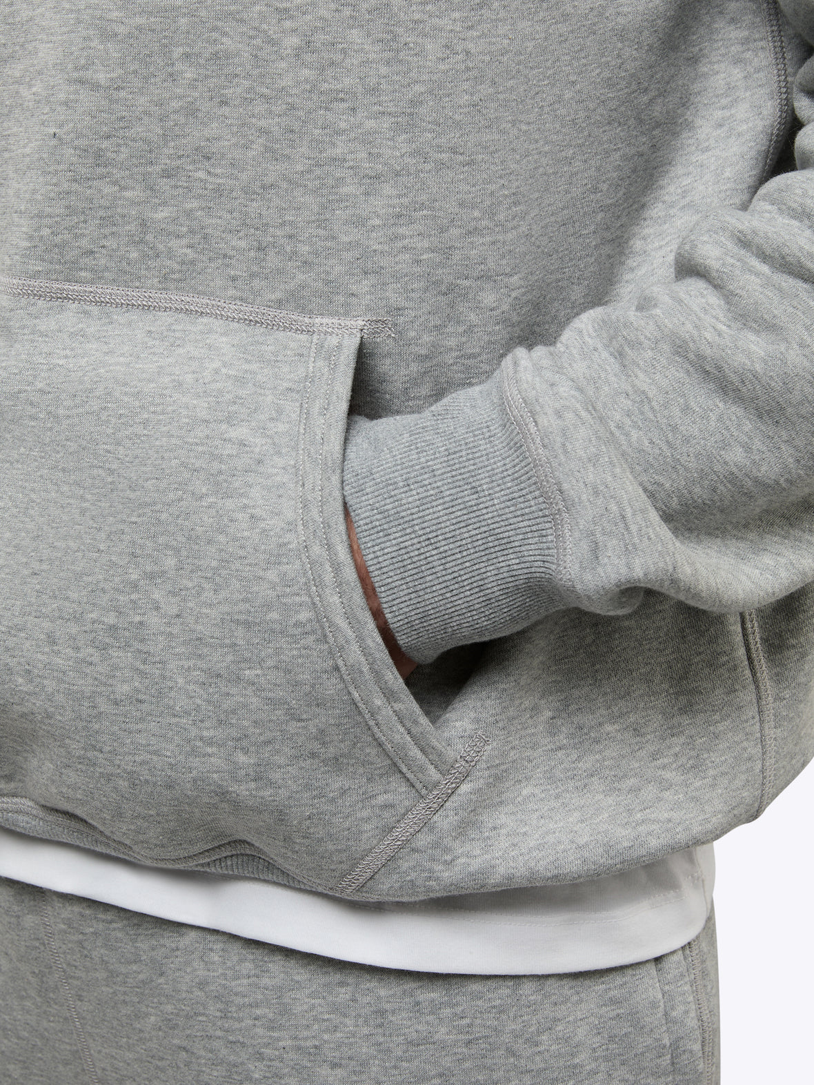 Sport Club Hoodie | Heather Grey Classic-Fit