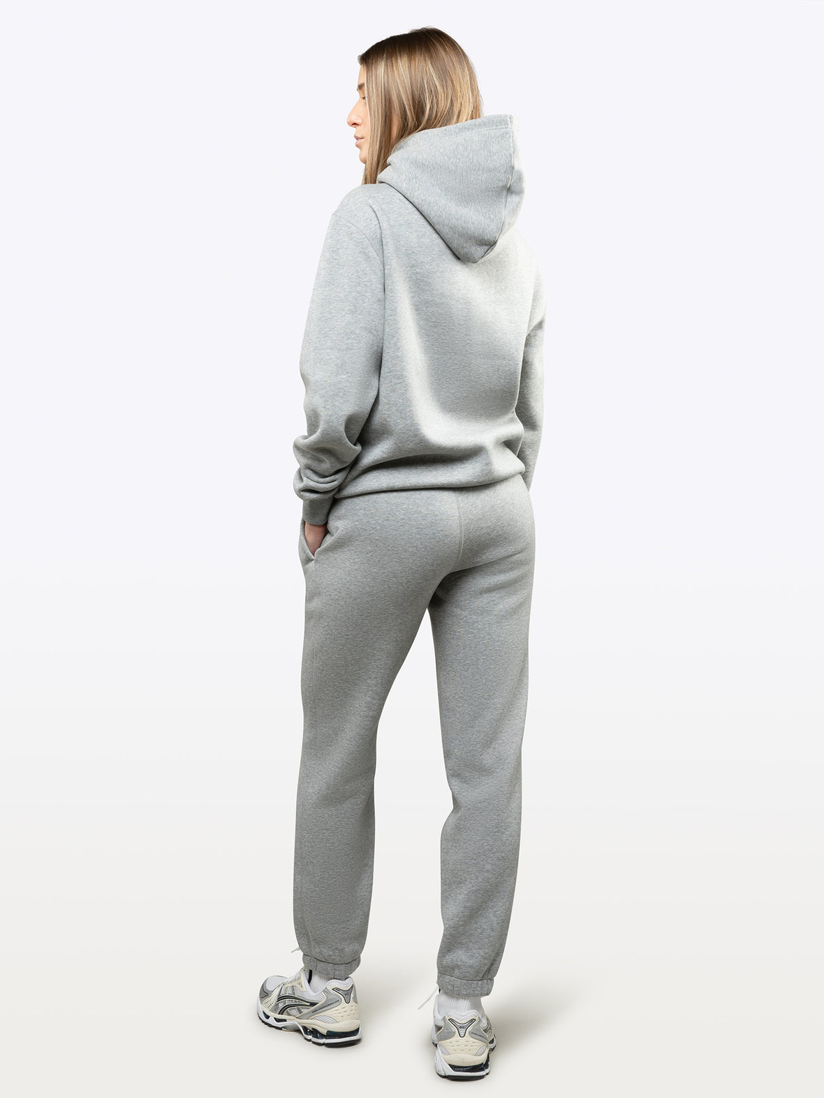 Sport Club Sweatpant | Heather Grey Classic-Fit