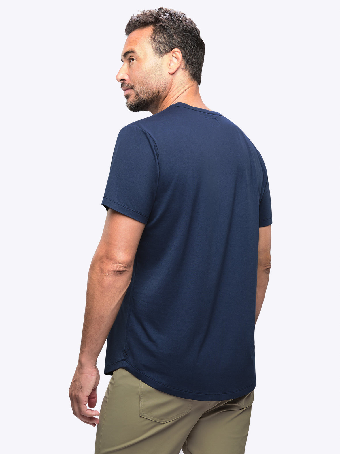 AO V-Neck Curve-Hem Tee | Iron Navy Signature-fit PYCA Pro®