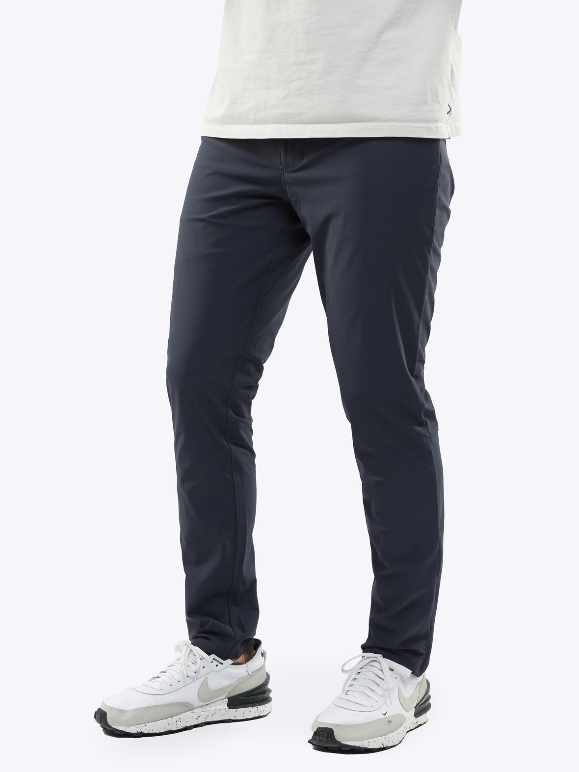 AO 5-Pocket Pant | Obsidian Slim-Fit Versaknit™