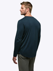 AO Long Sleeve Curve-Hem Tee | Obsidian Signature-fit PYCA Pro®