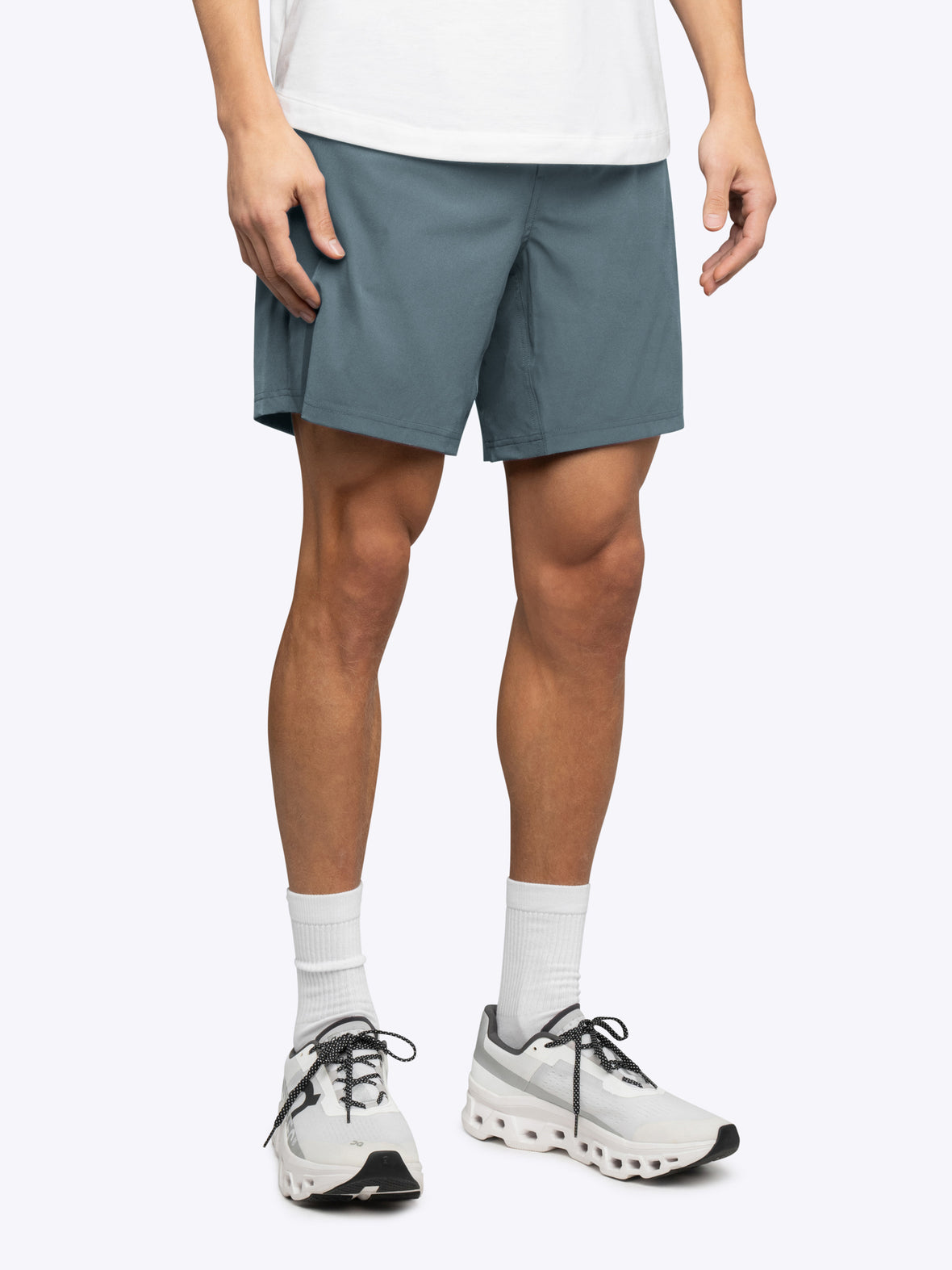 [info]--Tom is 6'1, 180lbs and wears a size M