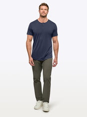 [info]--Davey is 6’2, 200lbs and wears a size XL