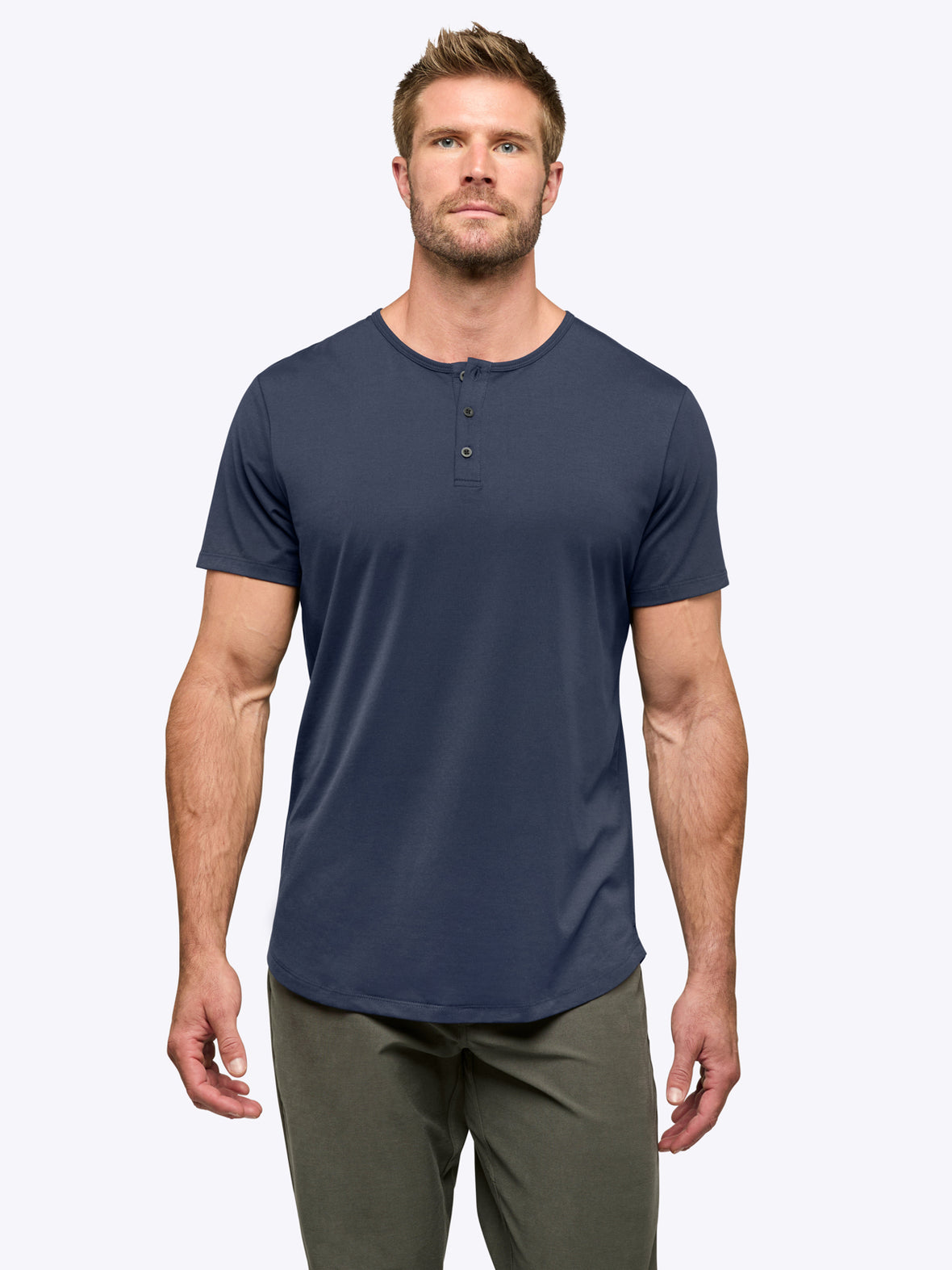 [info]--[info]--Davey is 6’2, 200lbs and wears a size XL