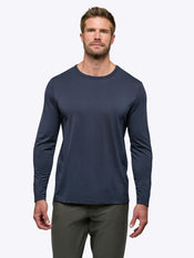 [info]--Davey is 6’2, 200lbs and wears a size L