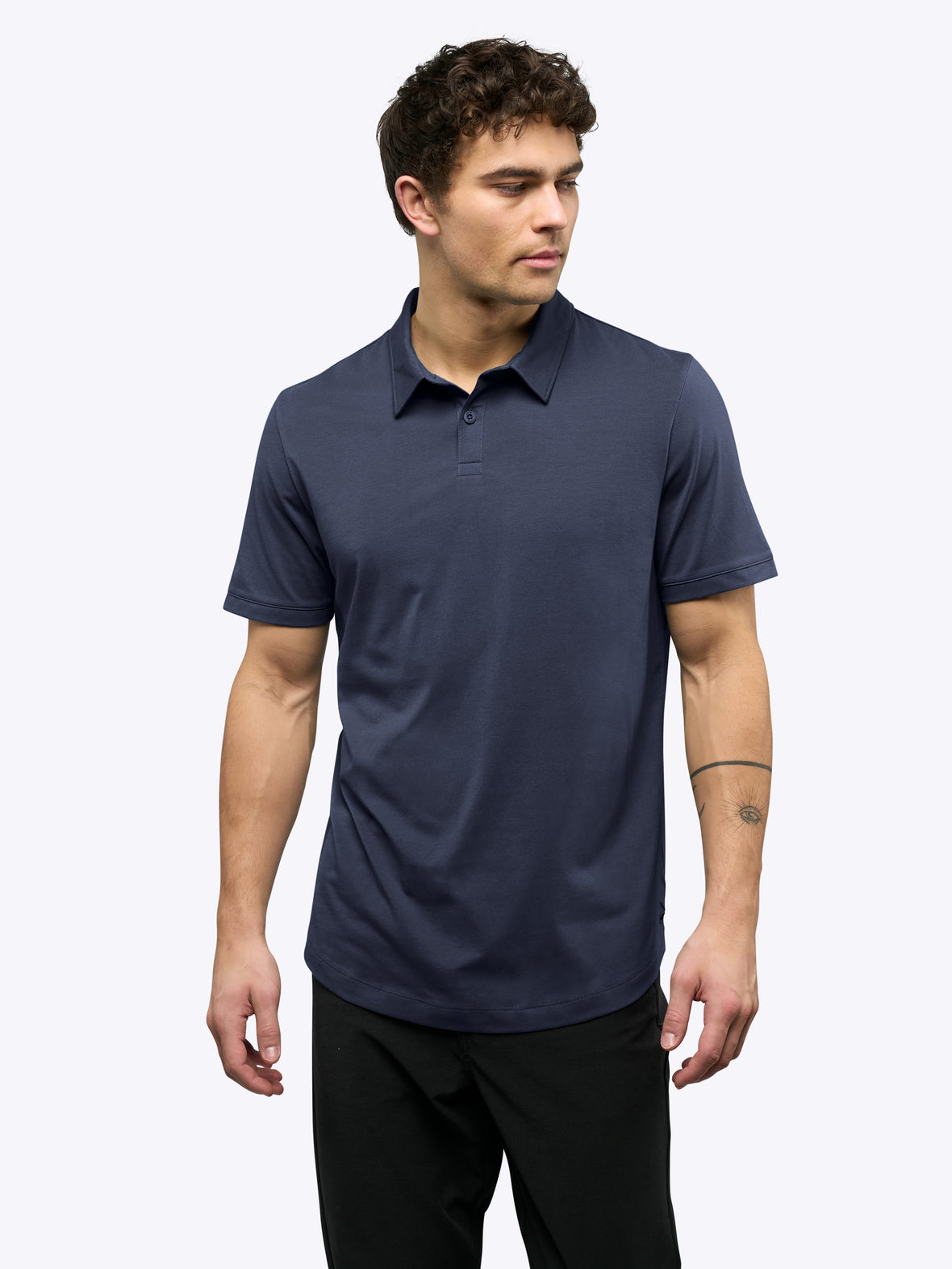 [info]--Tom is 6'1, 180lbs and wears a size L