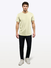 AO Curve-Hem Tee | Oyster White Signature-Fit PYCA Pro®