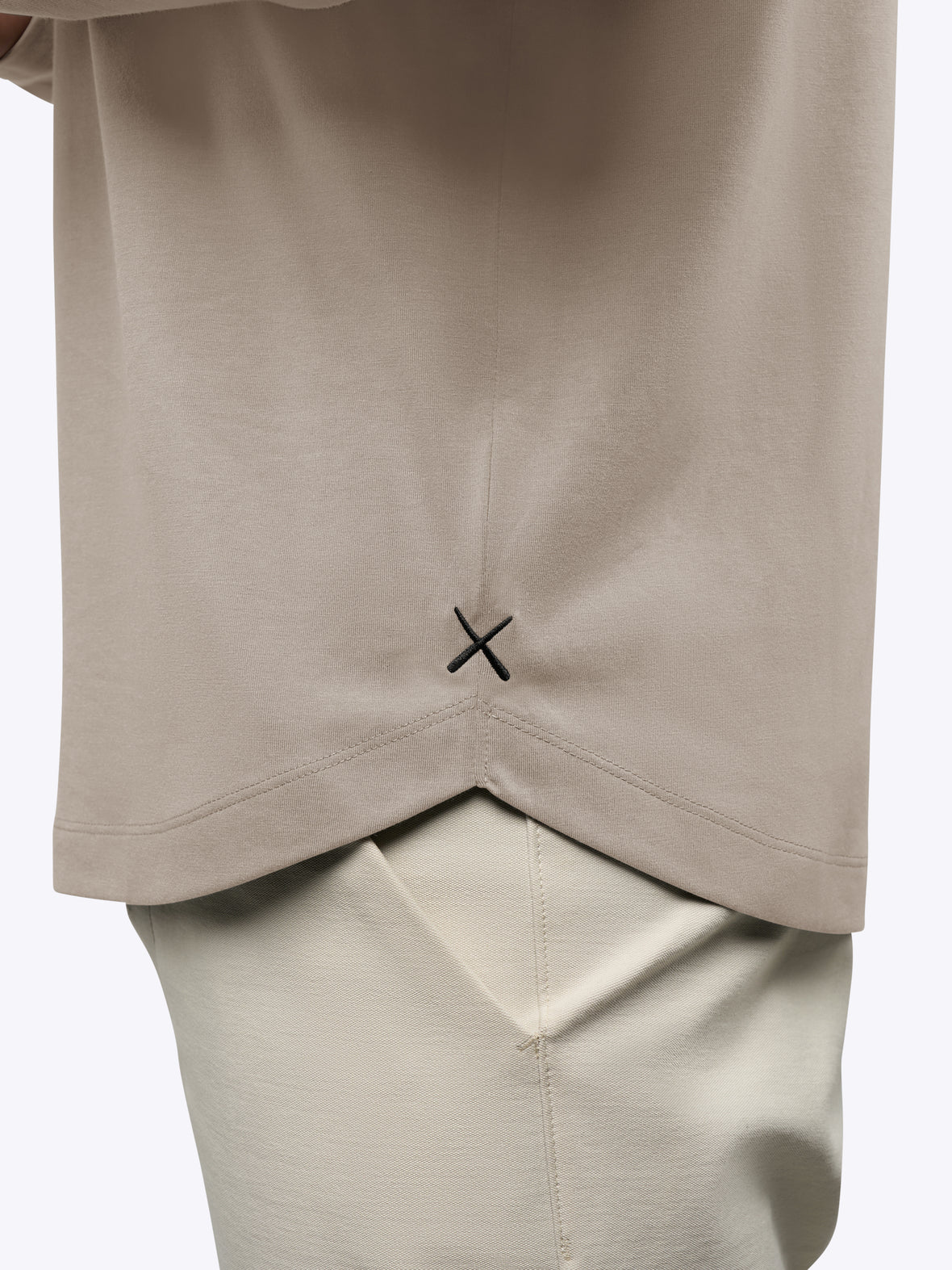 AO Long Sleeve Henley Curve-Hem Tee | Pure Cashmere Signature-Fit PYCA Pro®