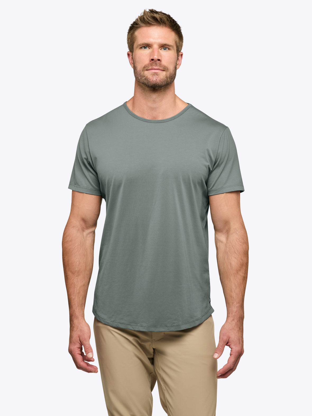 [info]--Davey is 6’2, 200lbs and wears a size XL