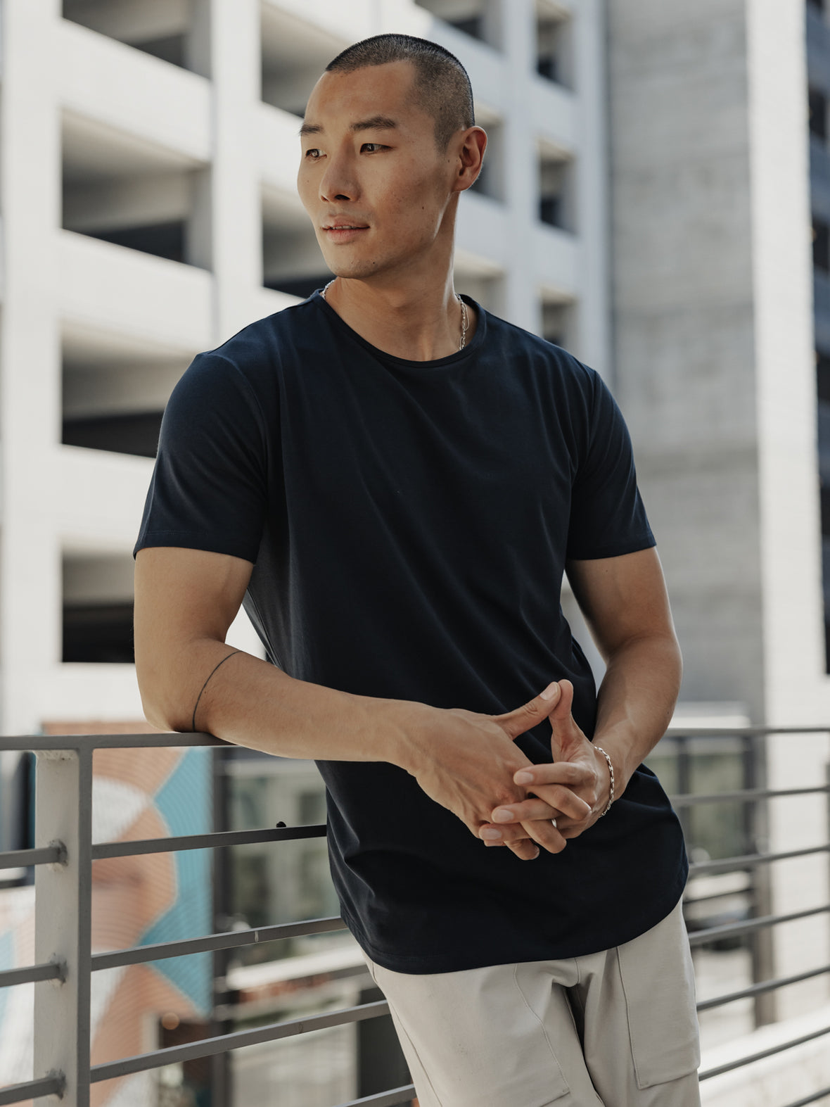 AO Curve-Hem Tee | Obsidian Signature-fit PYCA Pro®