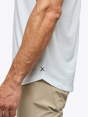 AO Henley Curve-Hem | White Signature-fit PYCA Pro®
