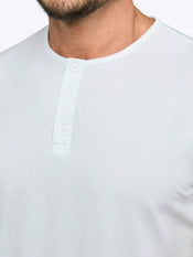 AO Henley Curve-Hem | White Signature-fit PYCA Pro®