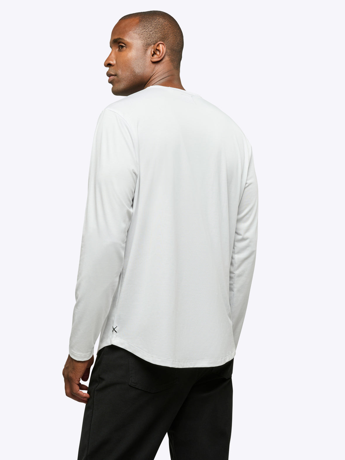 AO Long Sleeve Henley Curve-Hem | White Signature-fit PYCA Pro®