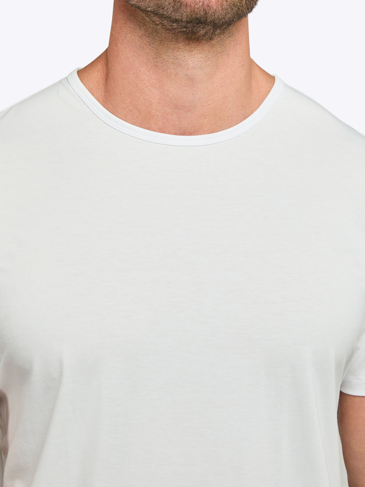 AO Curve-Hem Tee | White Signature-fit PYCA Pro®